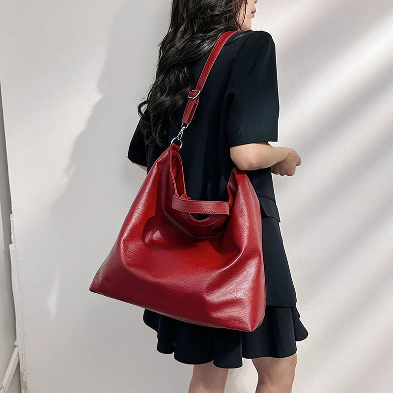 Women's Pu Leather Solid Color Punk Classic Style Streetwear Sewing Thread Square Zipper Tote Bag