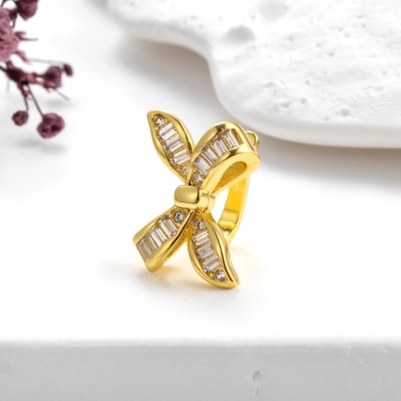 1 Piece Ear Cartilage Rings & Studs Casual Streetwear Shiny Geometric Heart Shape Copper Plating Inlay Zircon