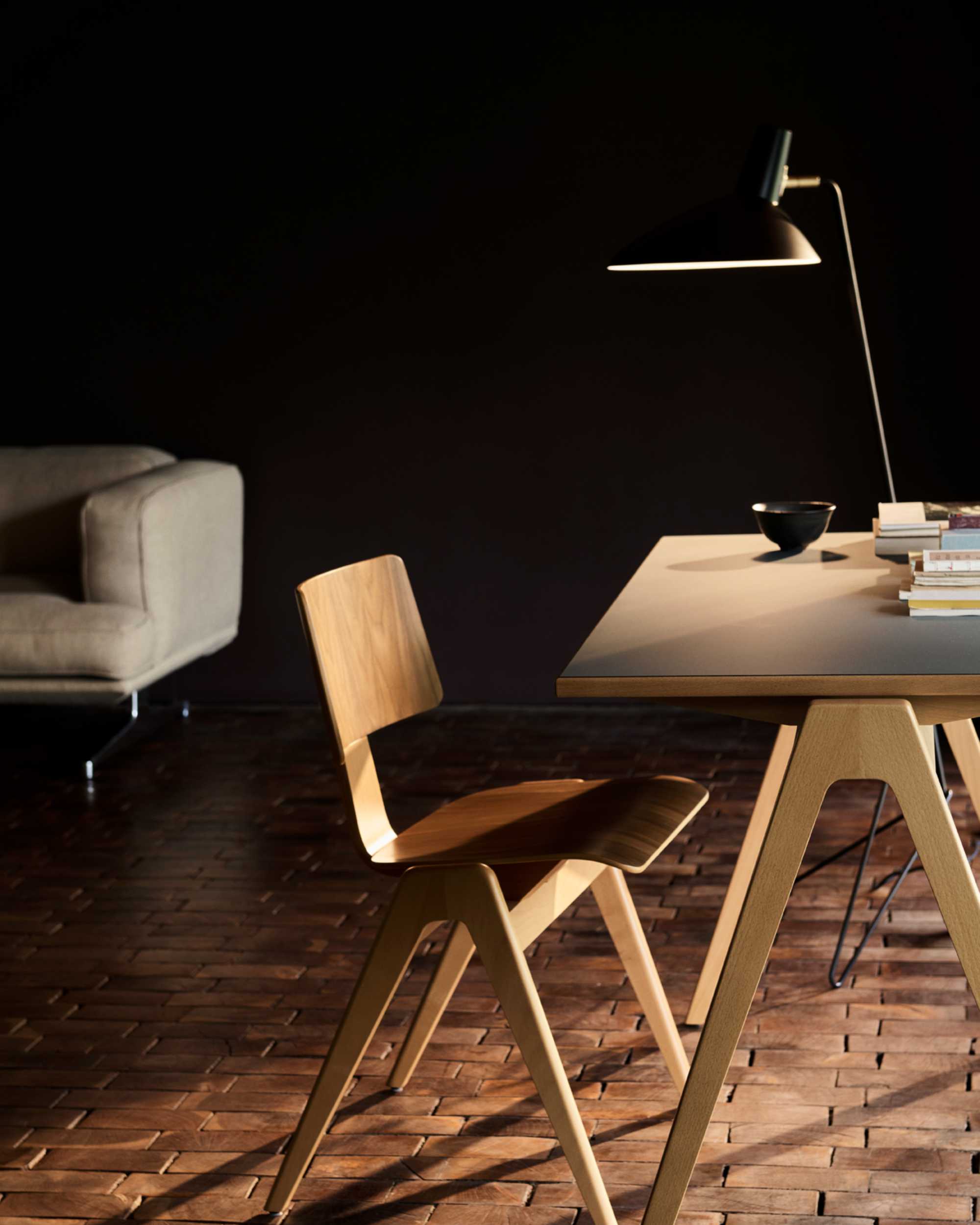 Tradition Tripod HM9 table lamp