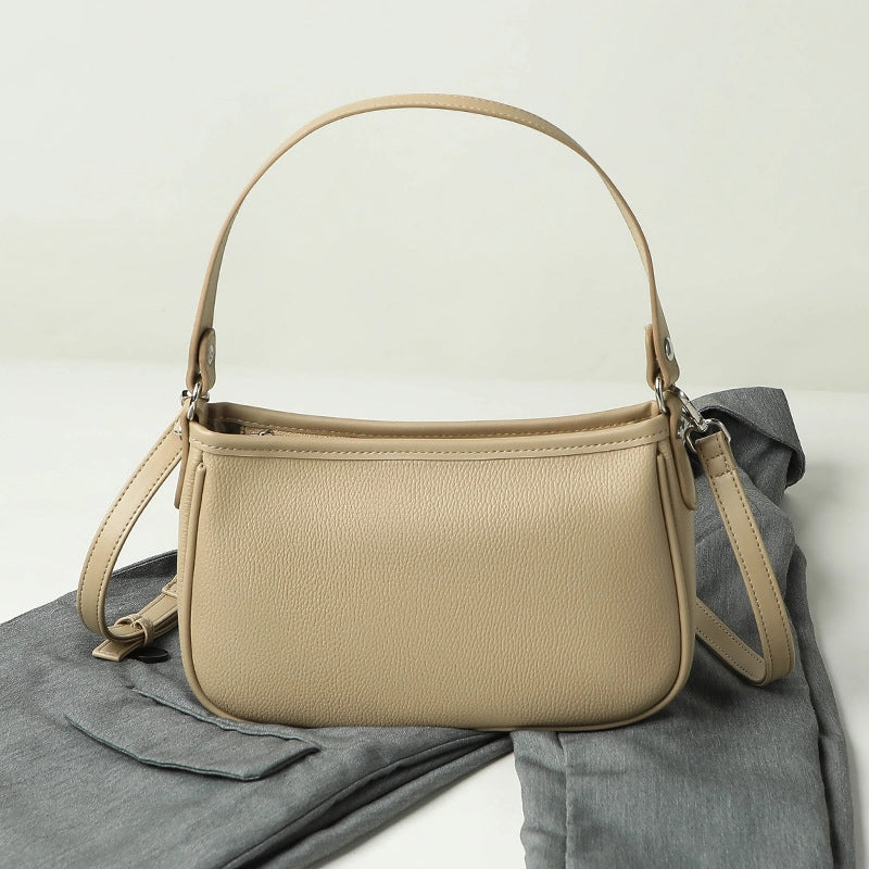 Women's Small Pu Leather Solid Color Streetwear Zipper Underarm Bag