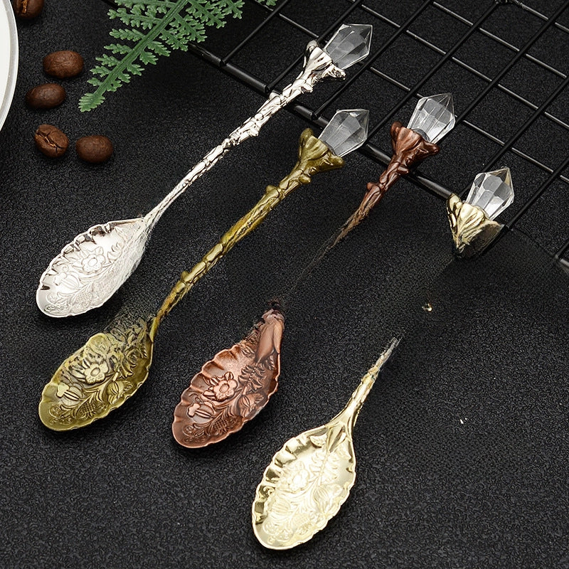 Vintage Carved Crystal Head Pattern Alloy Leaf Spoon Nordic Creative Mug Coffee Ice Cream Spoon