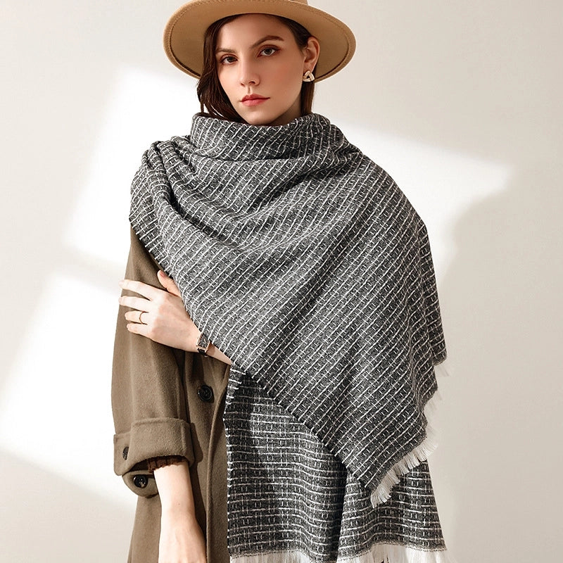 Women's Minimalist Classic Style Plaid Imitation Cashmere Scarf