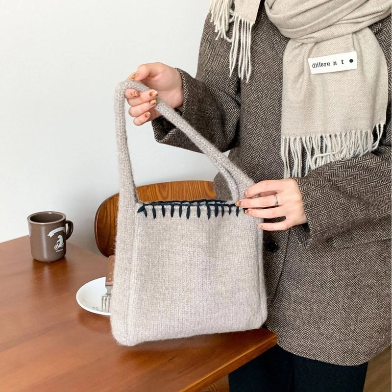 Women's Knit Solid Color Vintage Style Classic Style Square Open Handbag