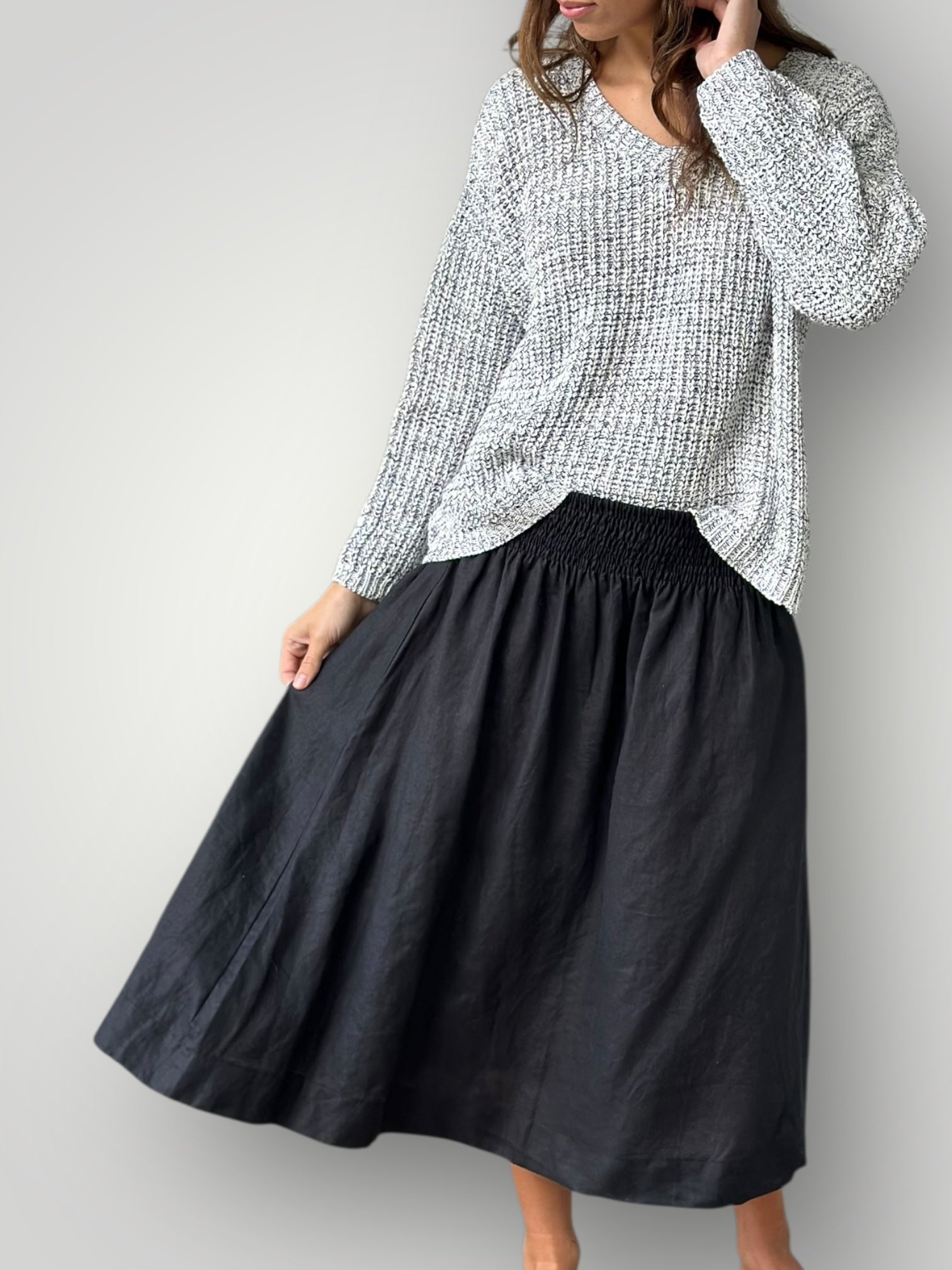 lola skirt - black linen