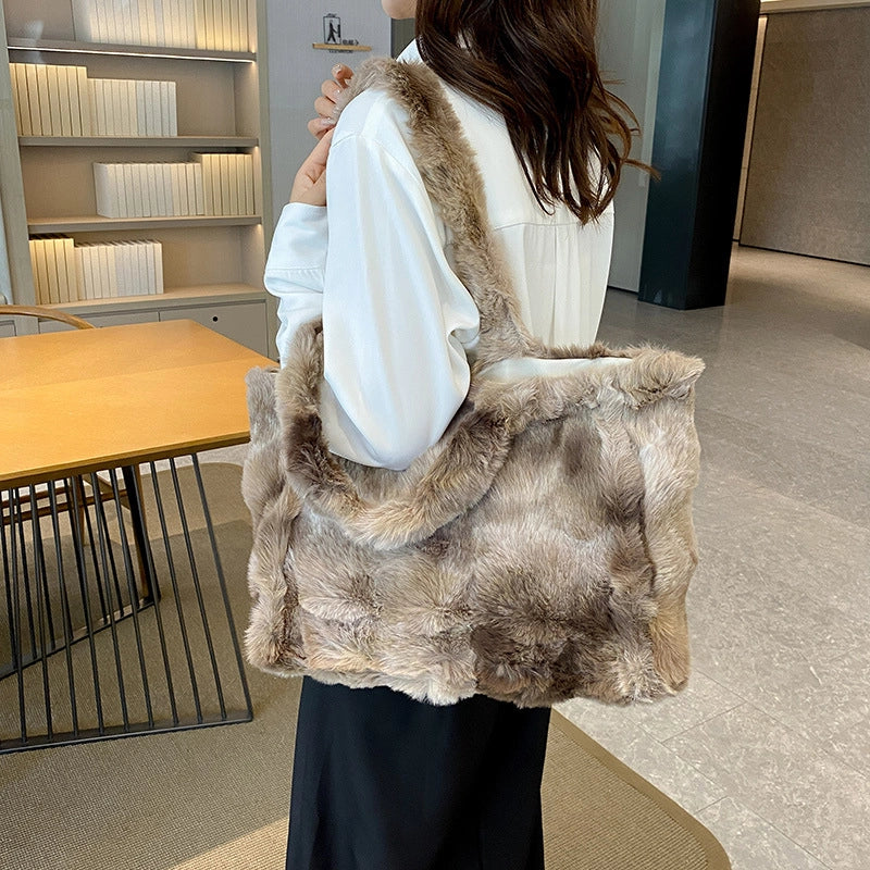 Women's Plush Solid Color Basic Classic Style Square Zipper Shoulder Bag