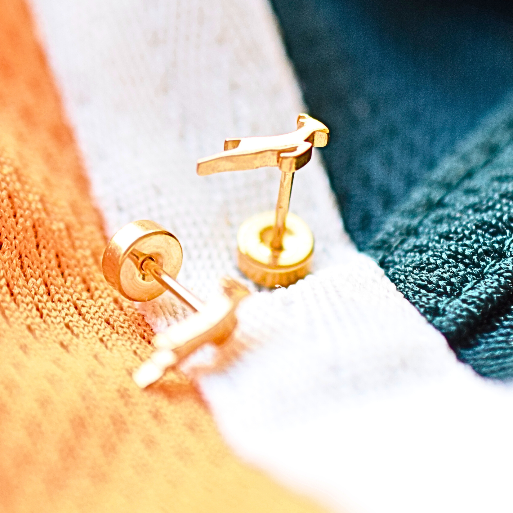 Tiny springbok studs - Silver
