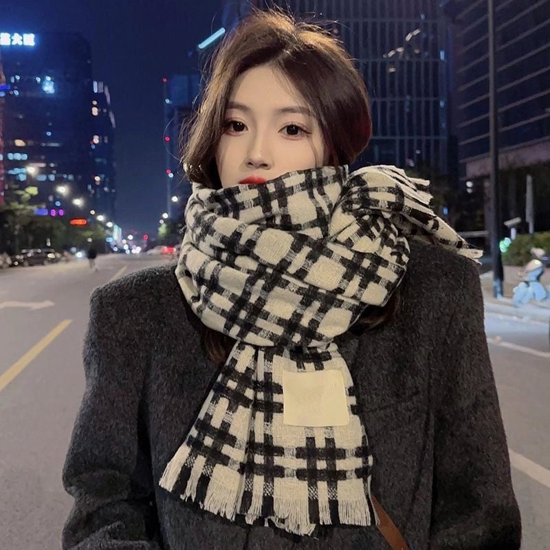 Women's Basic Plaid Polyester Scarf