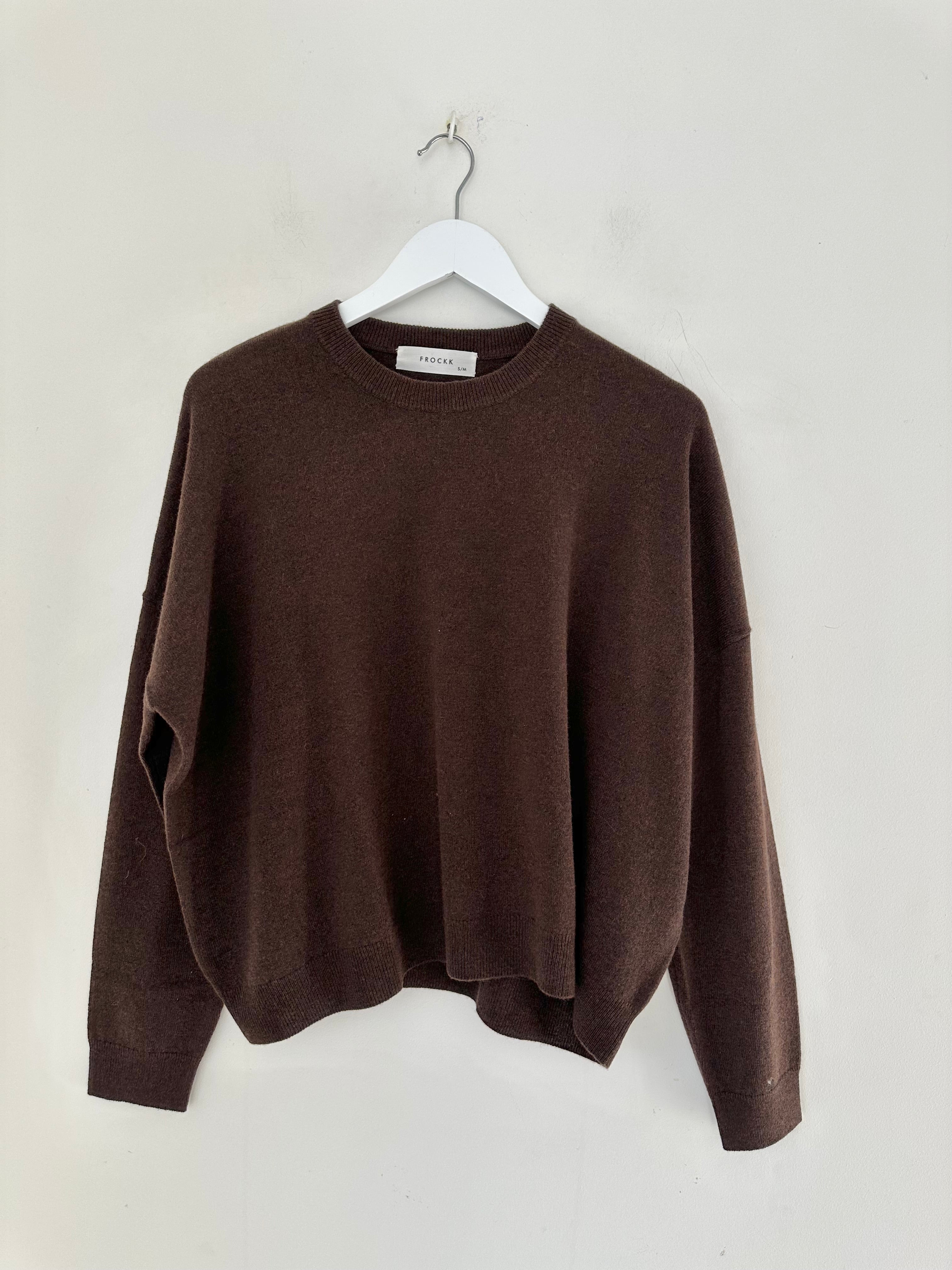 cassie crew neck knit  -chocolate cashmere