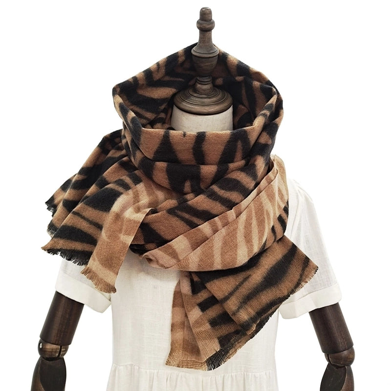 New Autumn And Winter Fashion Cashmere Scarf Women's Classic Leopard Long Thickened Warm Shawl