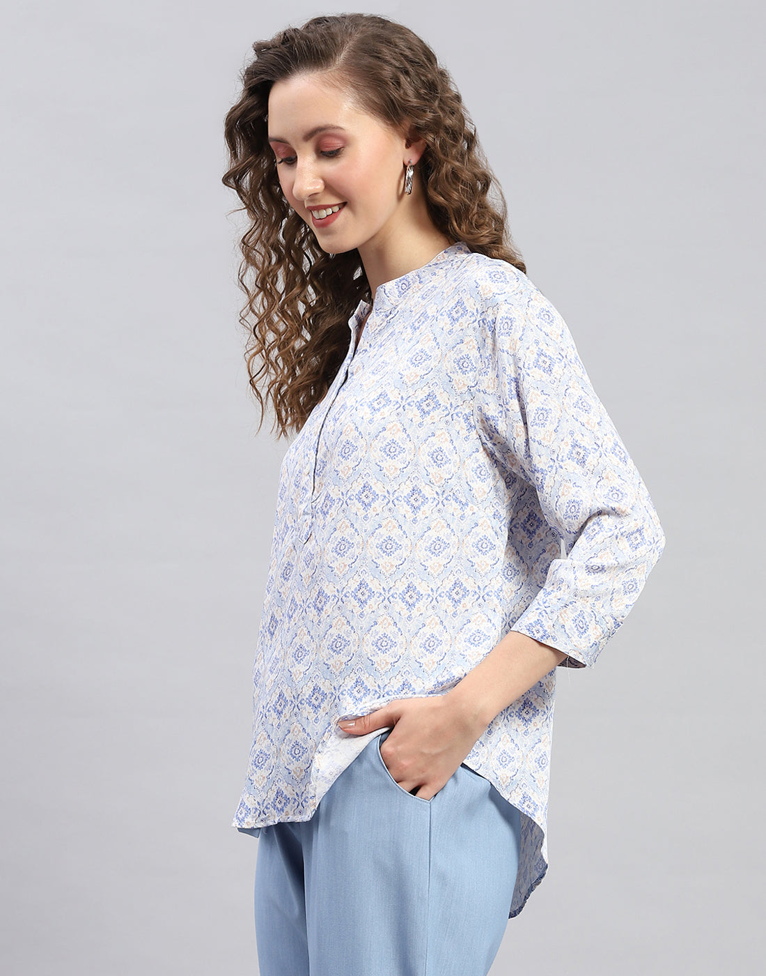 Women Sky Blue Printed  Mandarin Neck 3/4 Sleeve Top