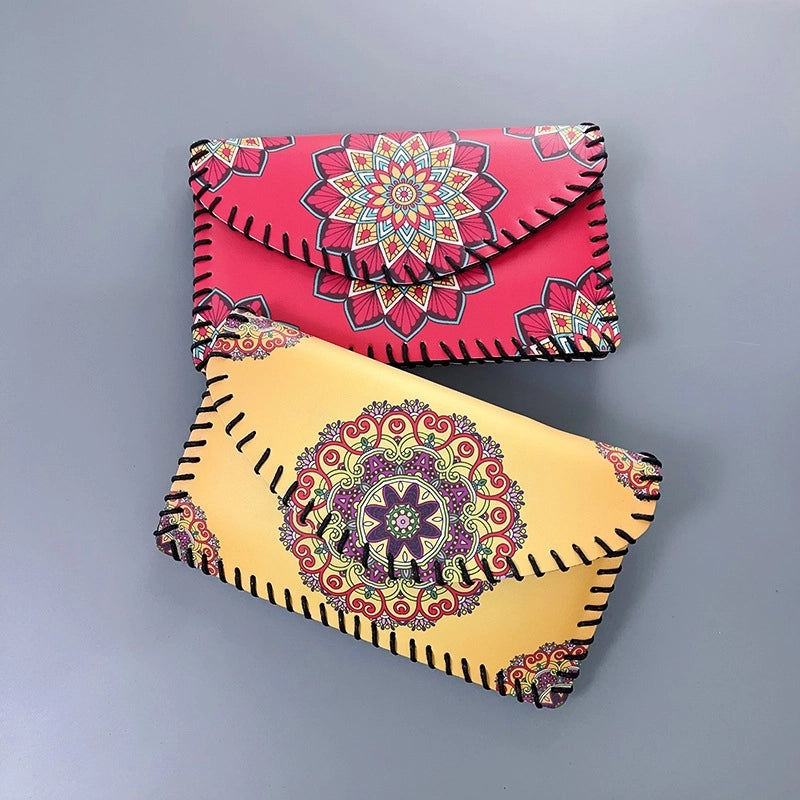 Women's Small Pu Leather Geometric Ethnic Style Square Magnetic Buckle Phone Wallets