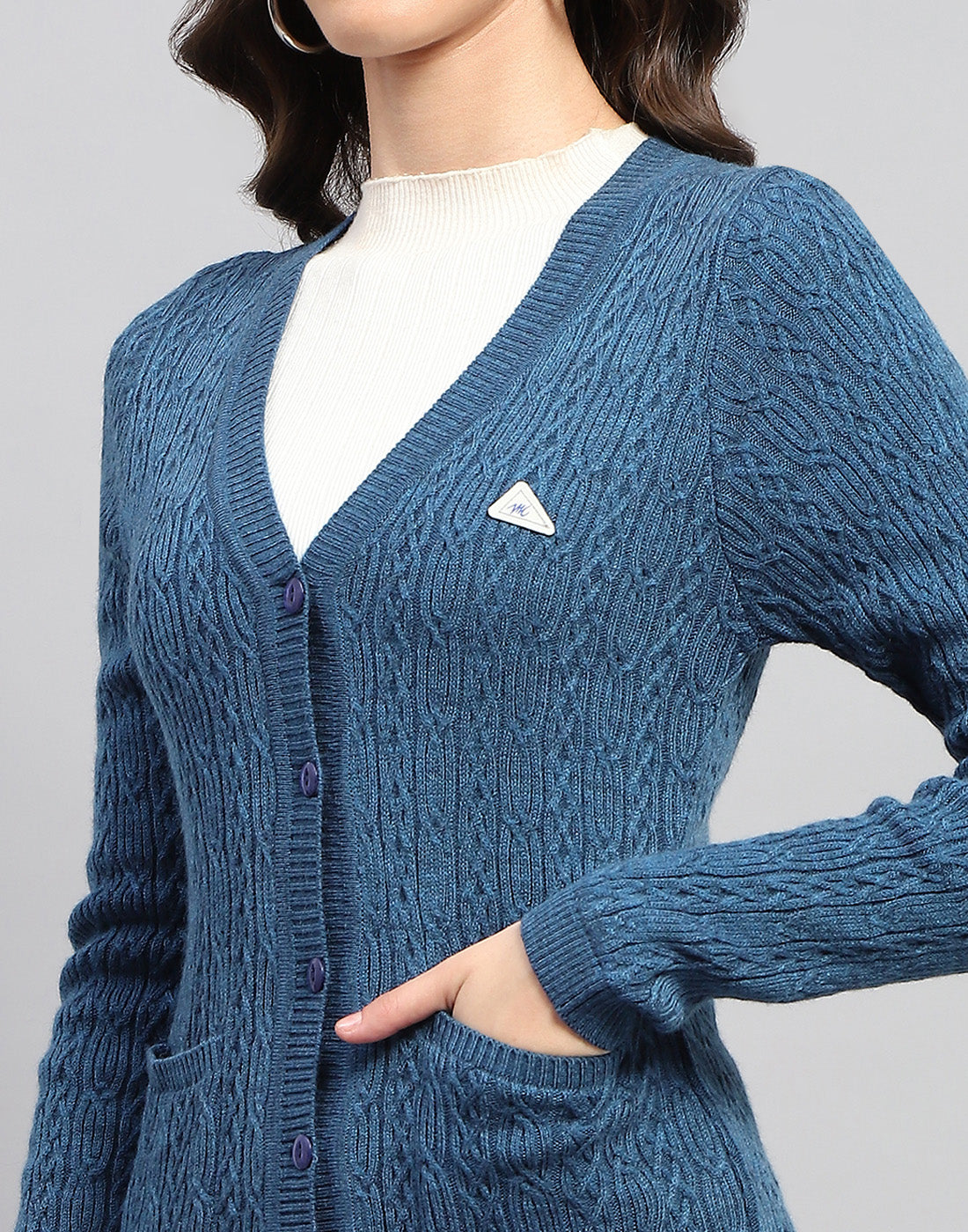 Women Navy Blue Self Design V Neck Full Sleeve Cardigan