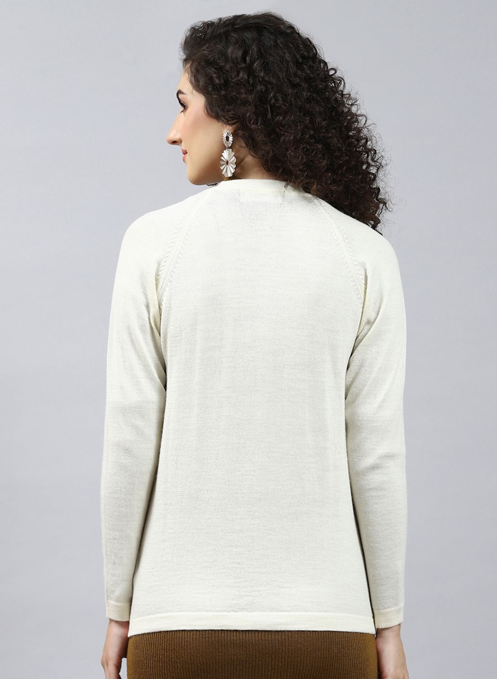 Women Off White Solid Pure wool Cardigan