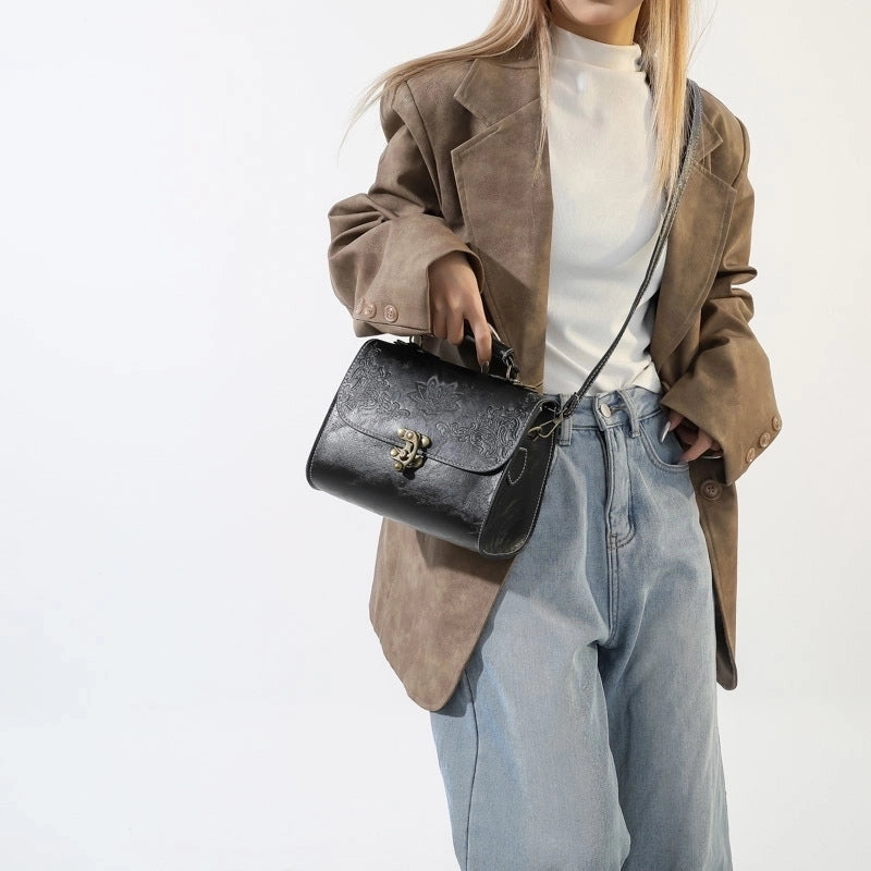 Women's Pu Leather Solid Color Vintage Style Classic Style Square Lock Clasp Handbag Crossbody Bag