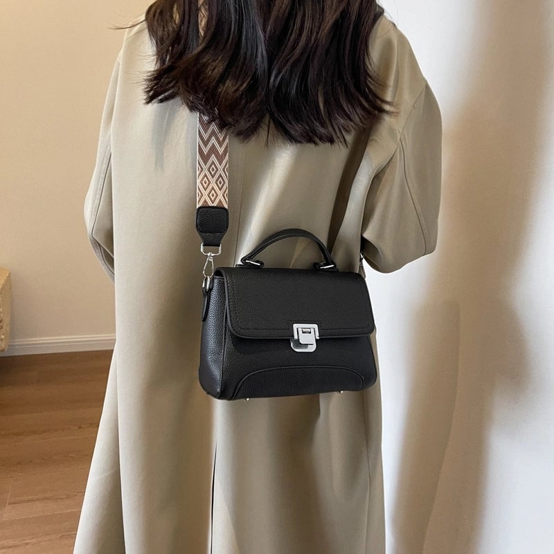 Women's Medium All Seasons Pu Leather Color Block Classic Style Square Lock Clasp Shoulder Bag