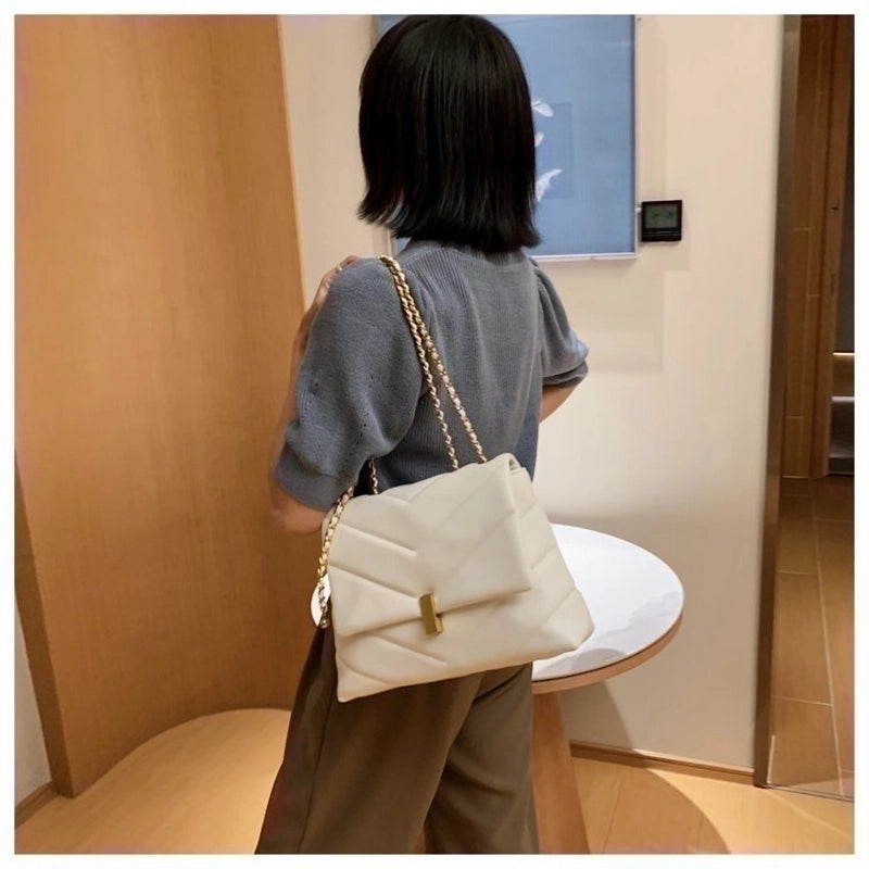 Women's Pu Leather Solid Color Elegant Square Zipper Magnetic Buckle Shoulder Bag