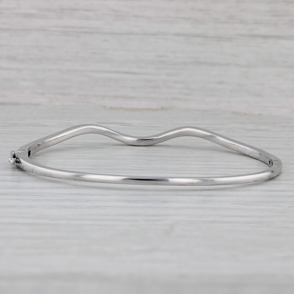 0.12ctw Diamond Contoured Bangle Bracelet 18k White Gold 7