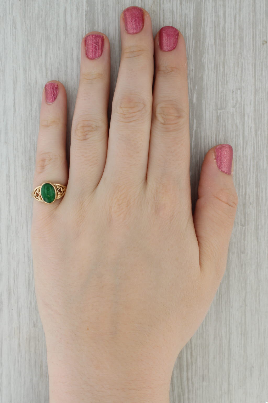 Green Jadeite Jade Oval Cabochon Solitaire Ring 14k Gold Size 6.5 Heart Accents