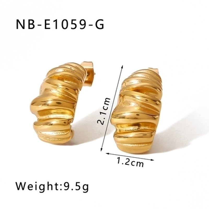 1 Pair IG Style Vintage Style C Shape Heart Shape Lingge Plating Pleated Inlay 304 Stainless Steel Pearl Zircon 18K Gold Plated Ear Studs