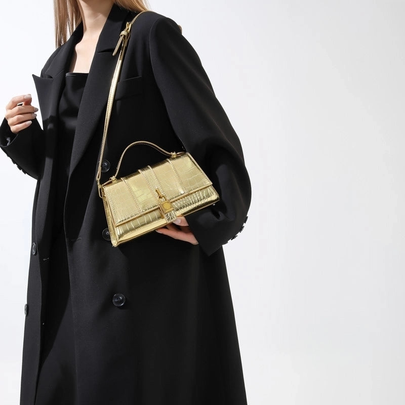 Women's Pu Leather Solid Color Punk Classic Style Streetwear Sewing Thread Square Magnetic Buckle Flip Cover Handbag