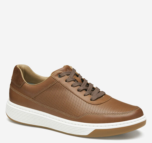 Causal trendy shoe