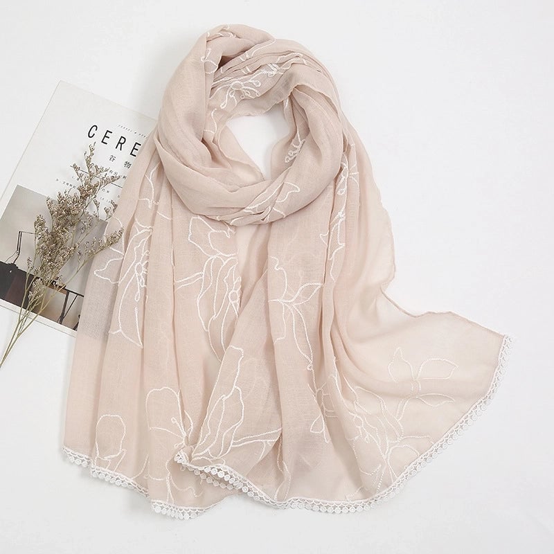 Women's Sweet Pastoral Flower Polyester Silk Scarf
