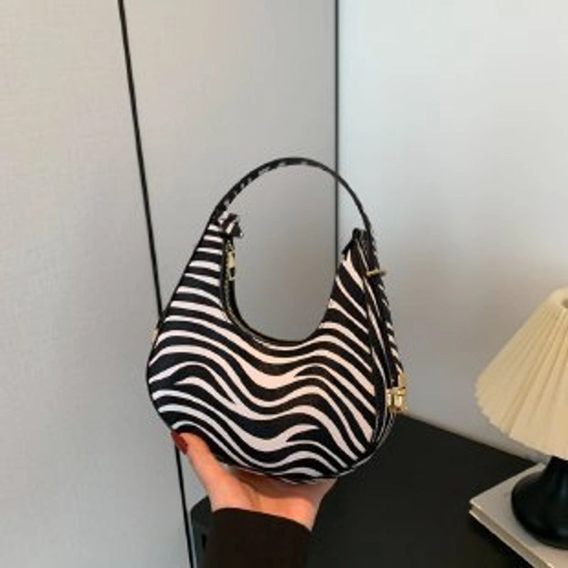 Women's Medium Pu Leather Houndstooth Zebra Classic Style Streetwear Pillow Shape Zipper Underarm Bag
