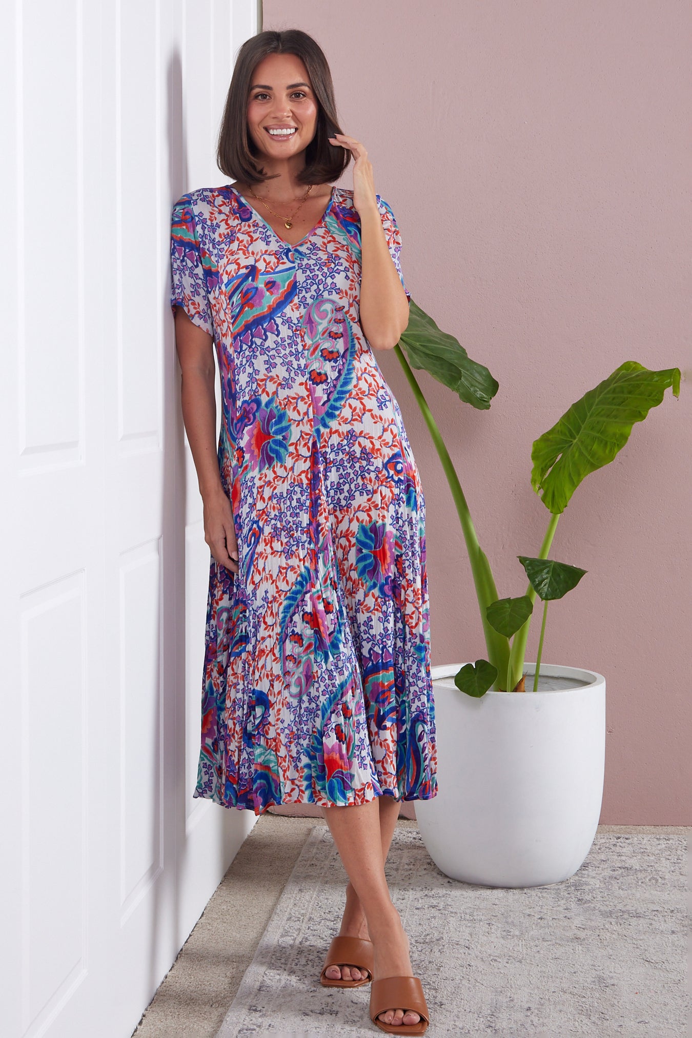 Short Sleeve Godet Dress - Radhanagar