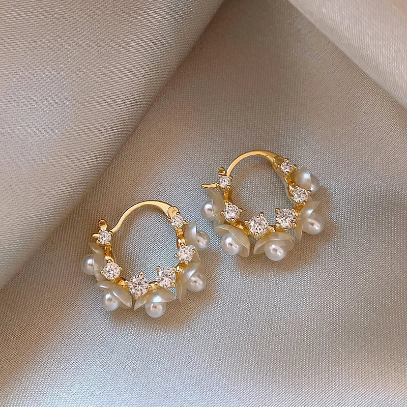1 Pair Retro French Style IG Style Geometric Inlay Alloy Titanium Steel Artificial Pearls Zircon Drop Earrings Earrings Ear Studs