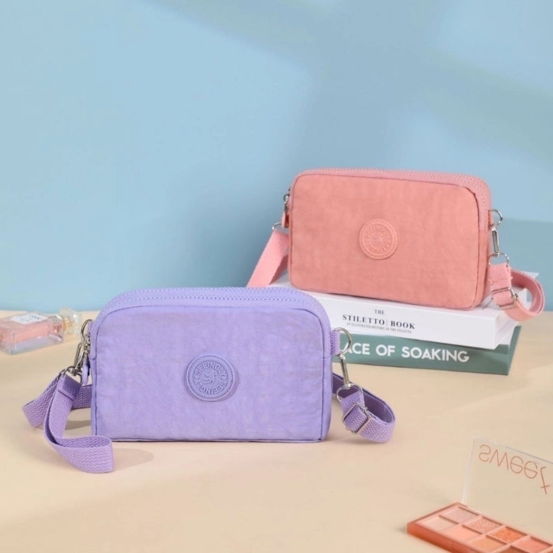 Unisex Medium Nylon Solid Color Basic Classic Style Zipper Phone Wallets