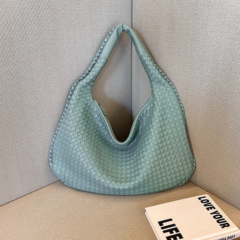 Women's Medium Pu Leather Solid Color Streetwear Weave Dumpling Shape Zipper Handbag