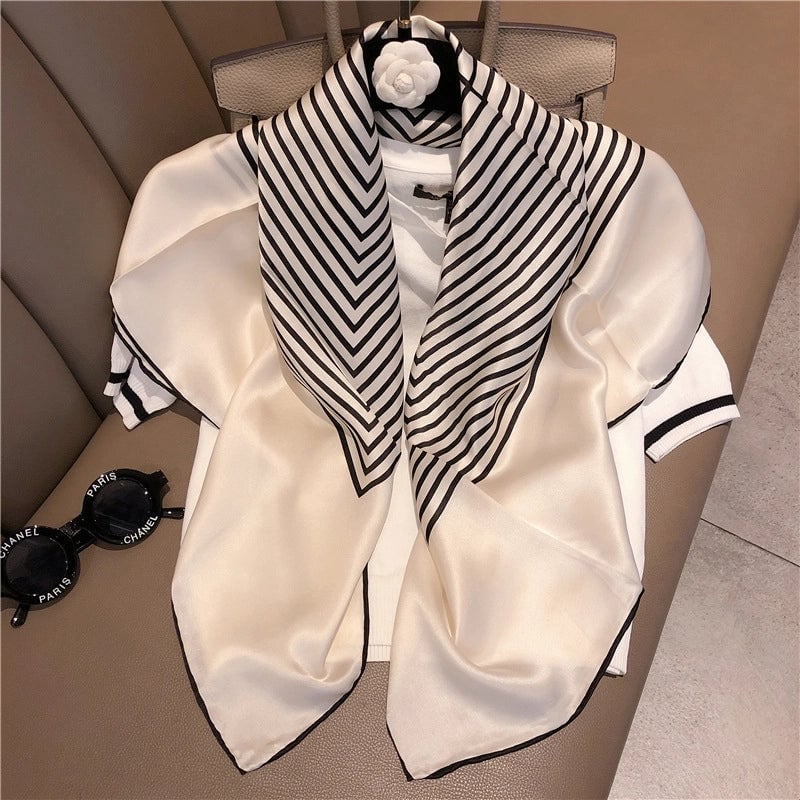 Women's Elegant Minimalist Printing Silk Printing Silk Scarf