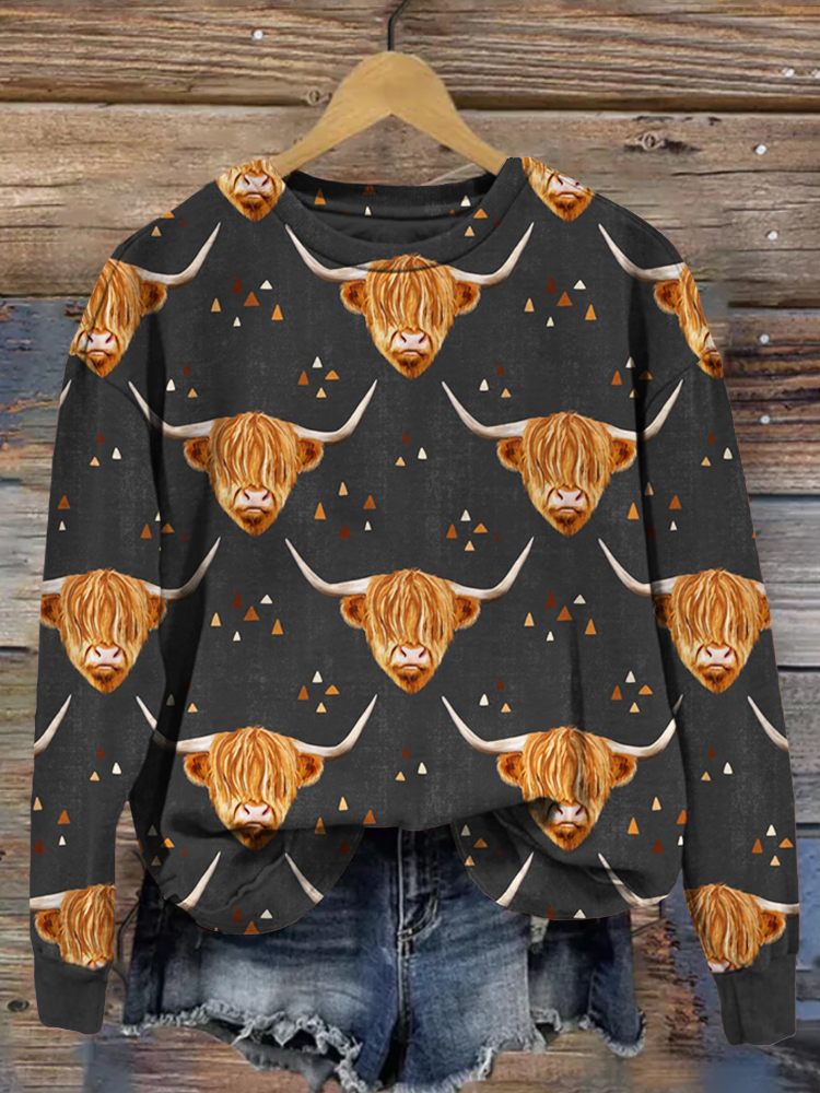 Vintage Highland Cow Graphic Crew Neck Comfy Sweatshirt