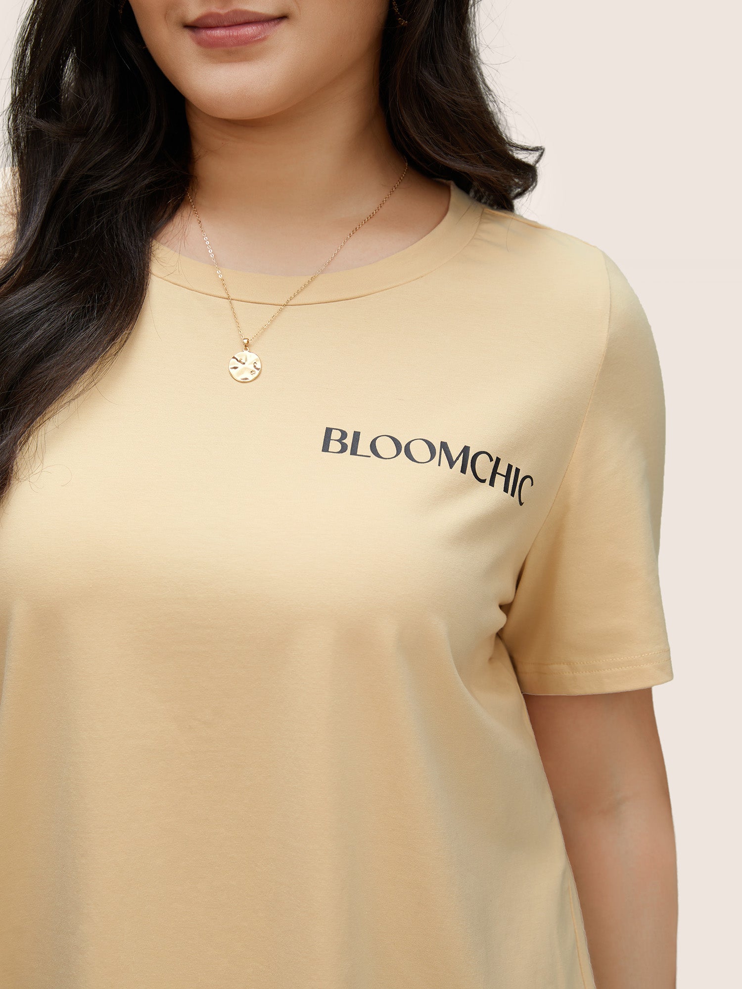 BLOOMCHIC Basic Solid Crew Neck T-shirt