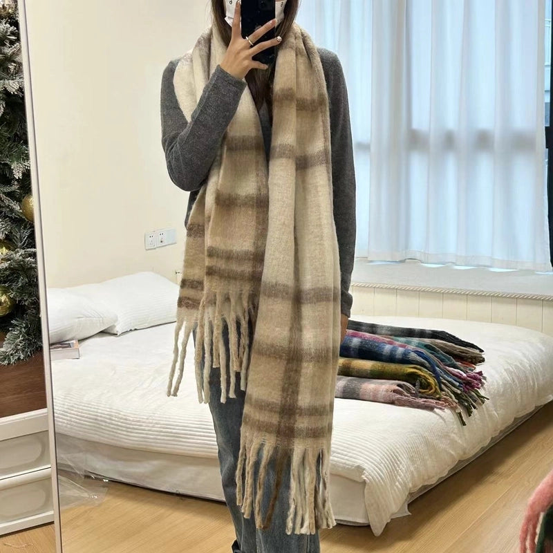 Women's Retro Sweet Plaid Polyester Tassel Scarf