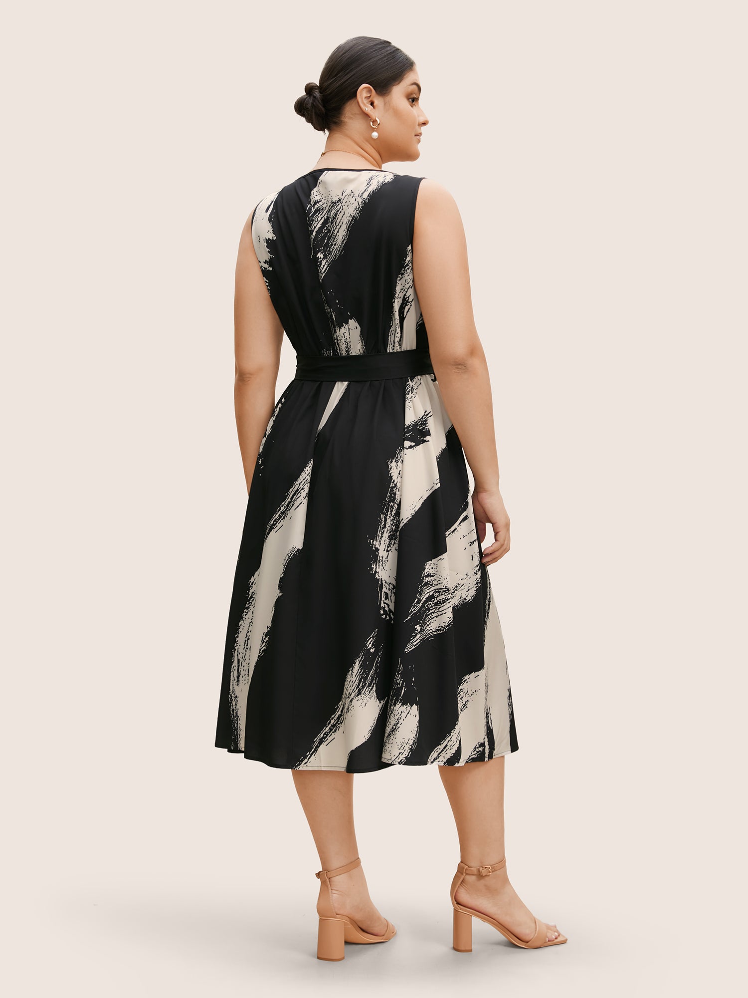 Marble Print Sleeveless Belted Midi Dress