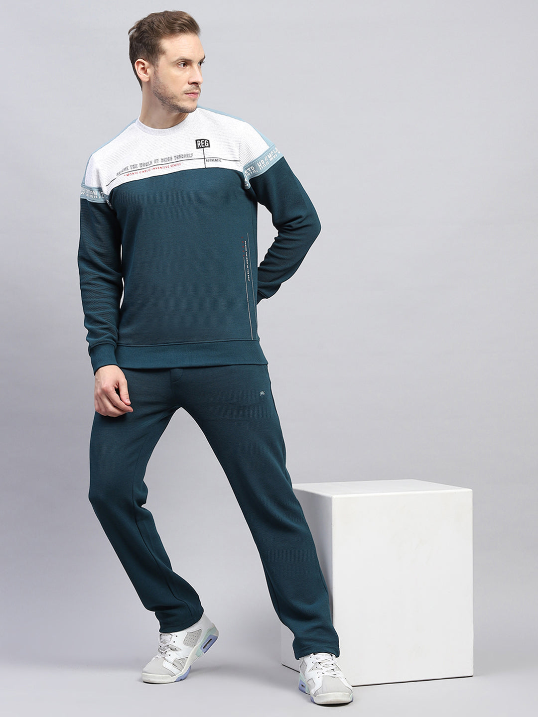 Men Blue Printed Round Neck Full Sleeve Winter Tracksuit