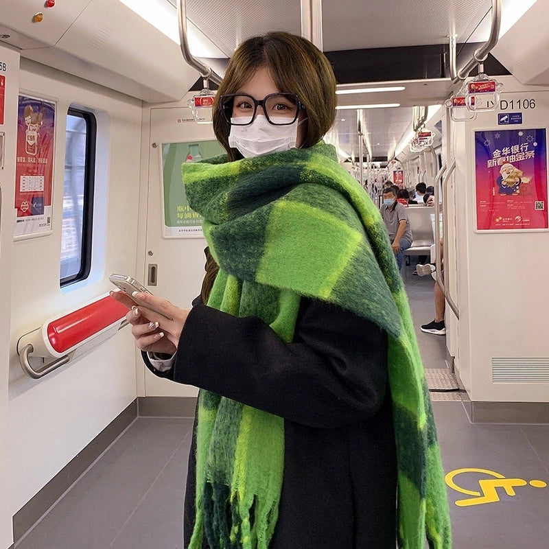 Green Big Mao Plaid Scarf Women's Autumn And Winter  Thickened Warm Atmosphere Fashionable Scarf