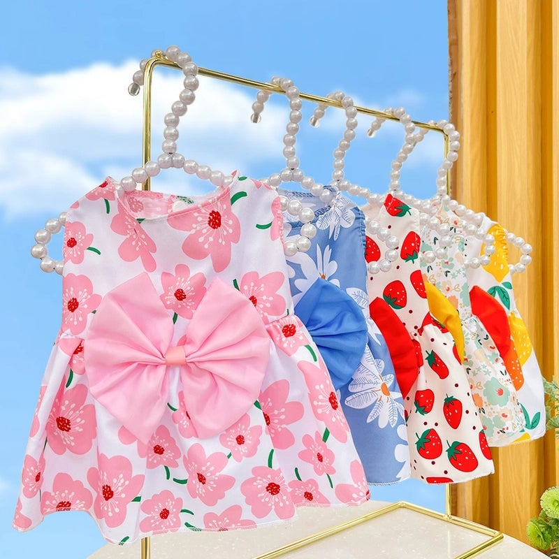 Cute Polyester Strawberry Bow Knot Pet Clothing