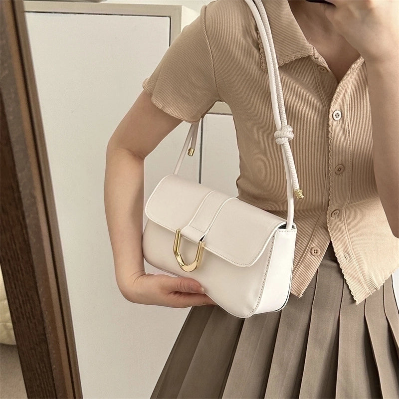 Women's Small Pu Leather Solid Color Streetwear Square Magnetic Buckle Shoulder Bag