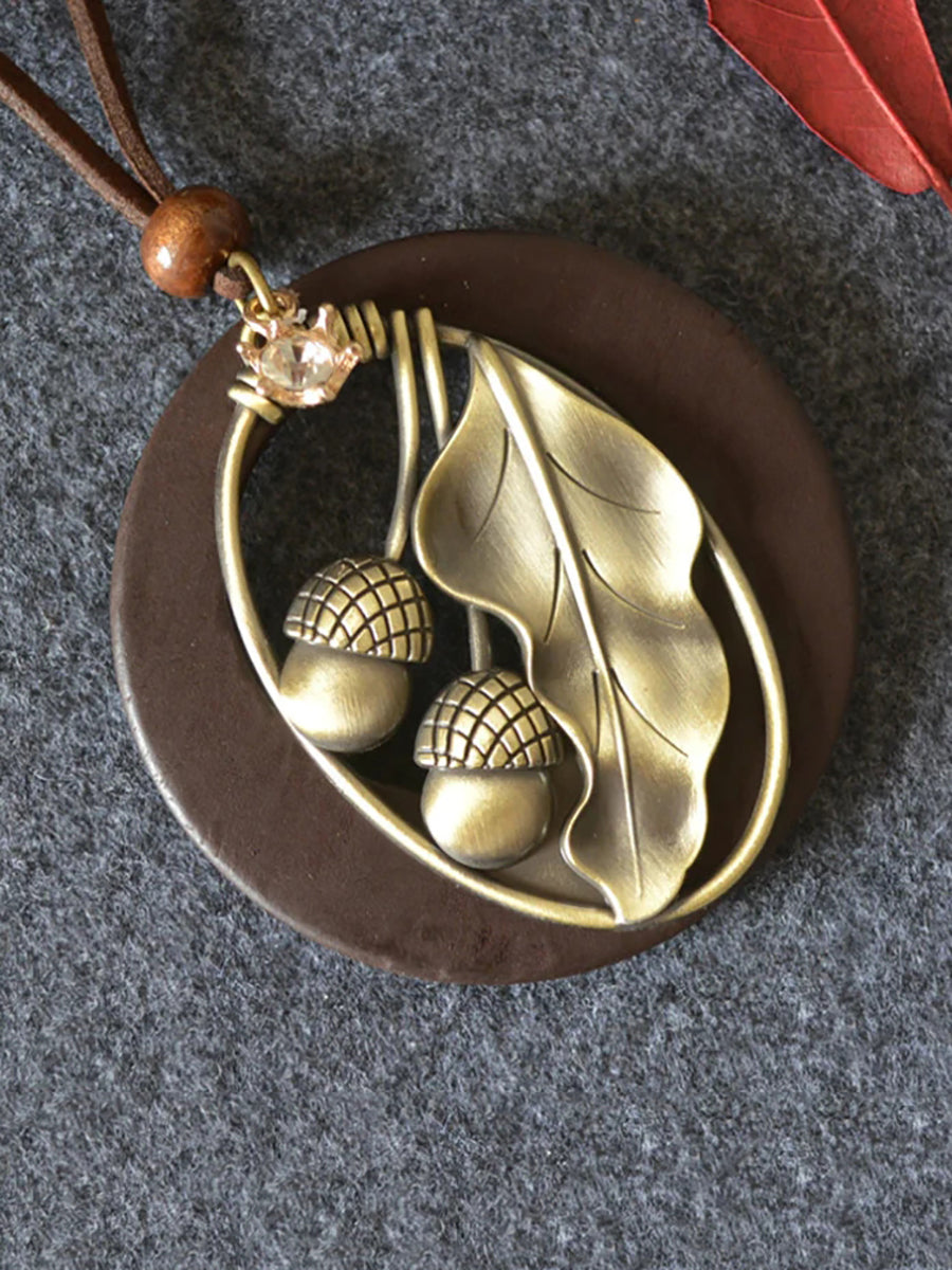 Vintage Alloy Acorn Leaf Necklace