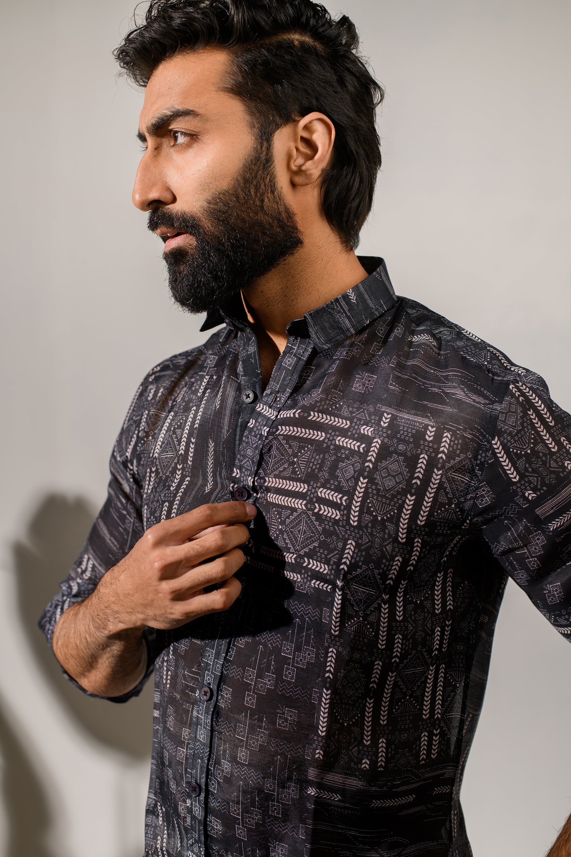 Rustic Boho Black Silk Oxford Collar Shirt For Men