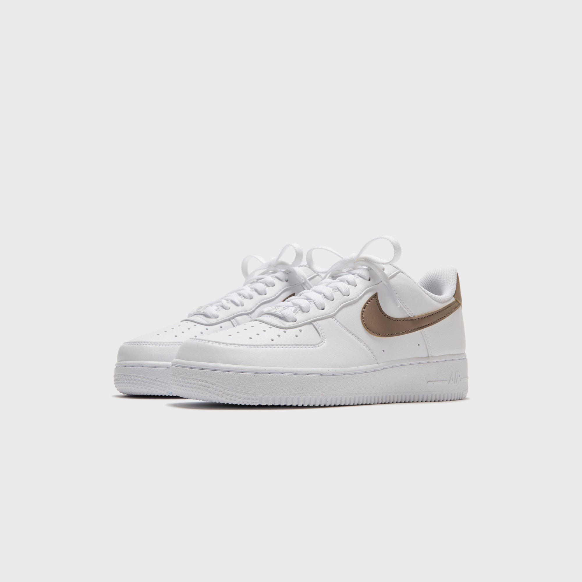 Nike WMNS Air Force 1 '07 - White / Mink Brown
