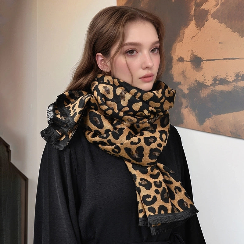 Women's Elegant Streetwear Leopard Imitation Cashmere Scarf