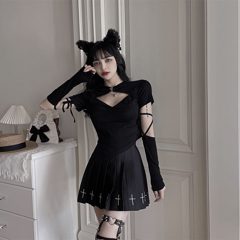 Black T-shirt + pleated skirt suit  KF82672