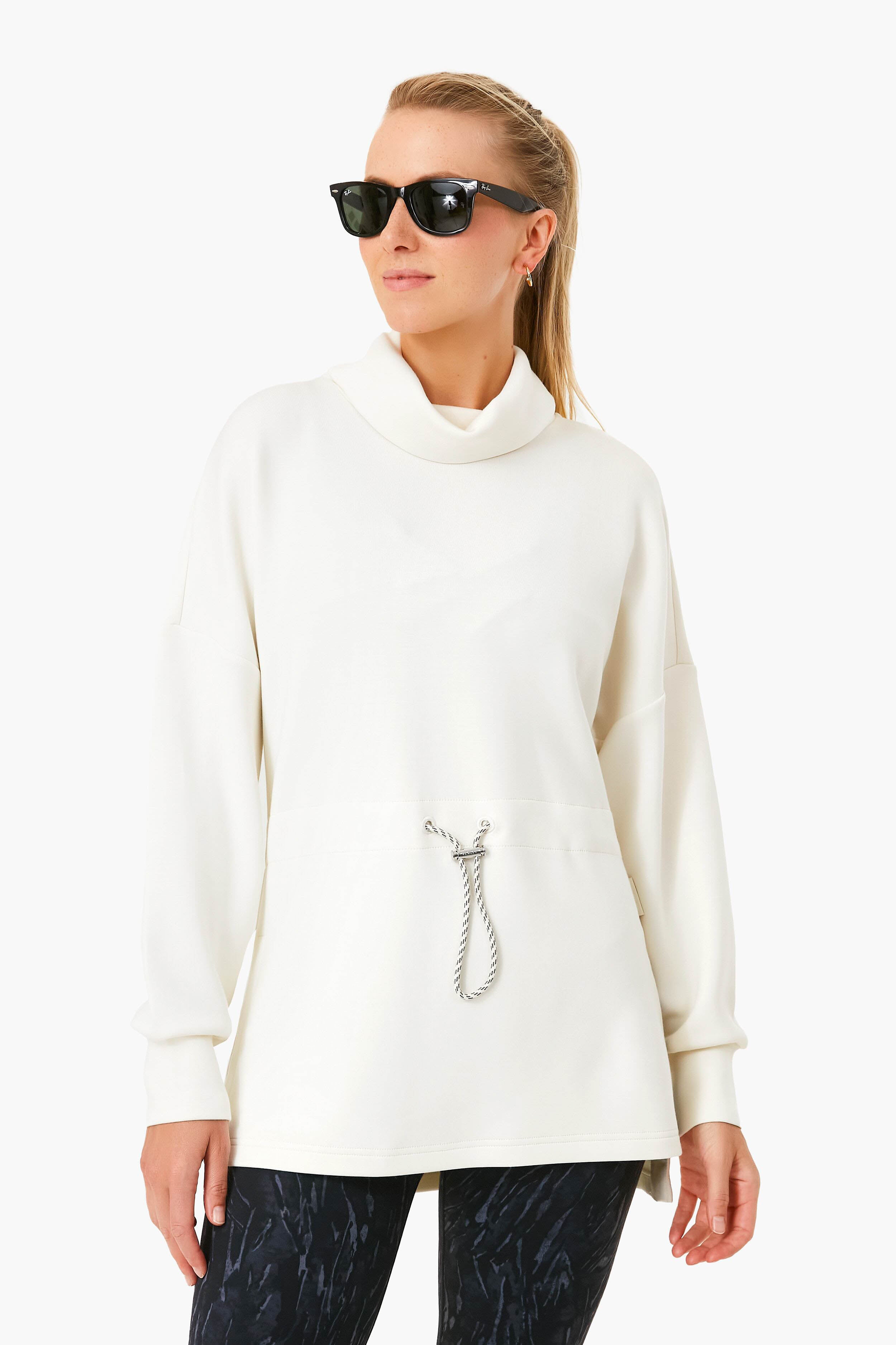 Egret Freya Sweat