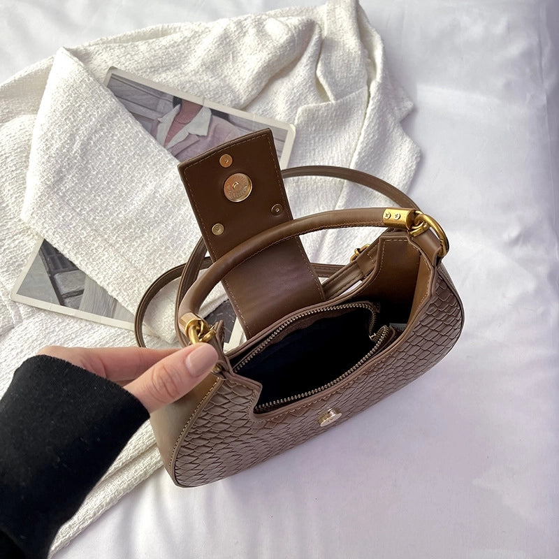 Women's Medium Pu Leather Solid Color Vintage Style Classic Style Dumpling Shape Magnetic Buckle Underarm Bag