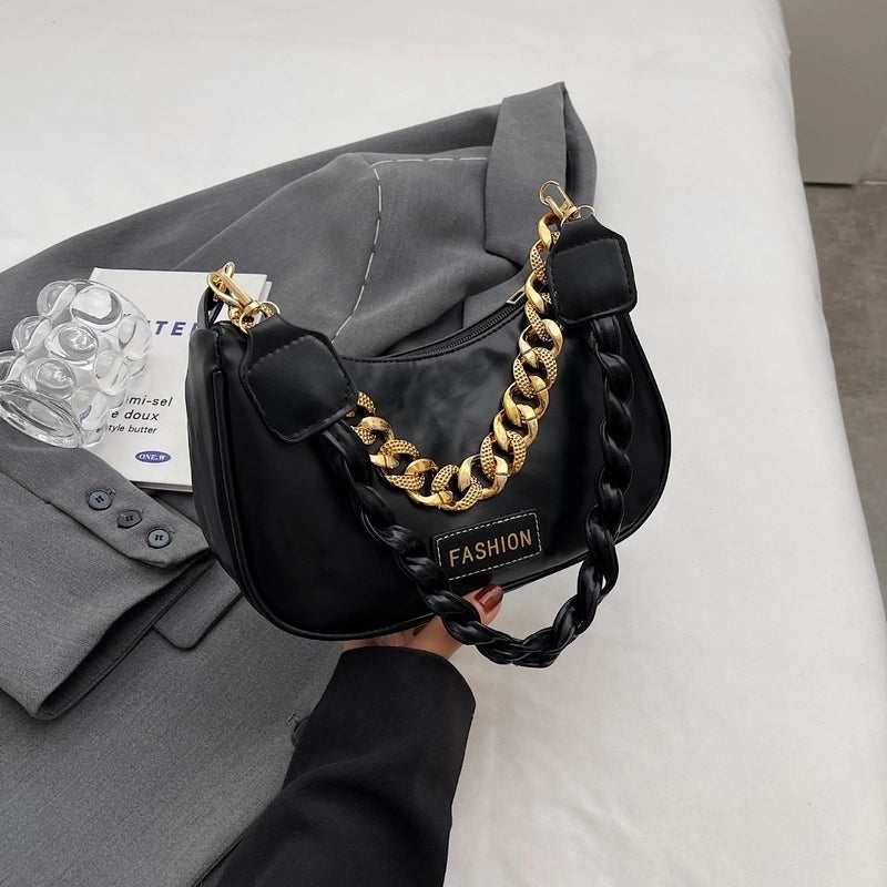 Women's Medium Pu Leather Solid Color Preppy Style Classic Style Dumpling Shape Zipper Shoulder Bag