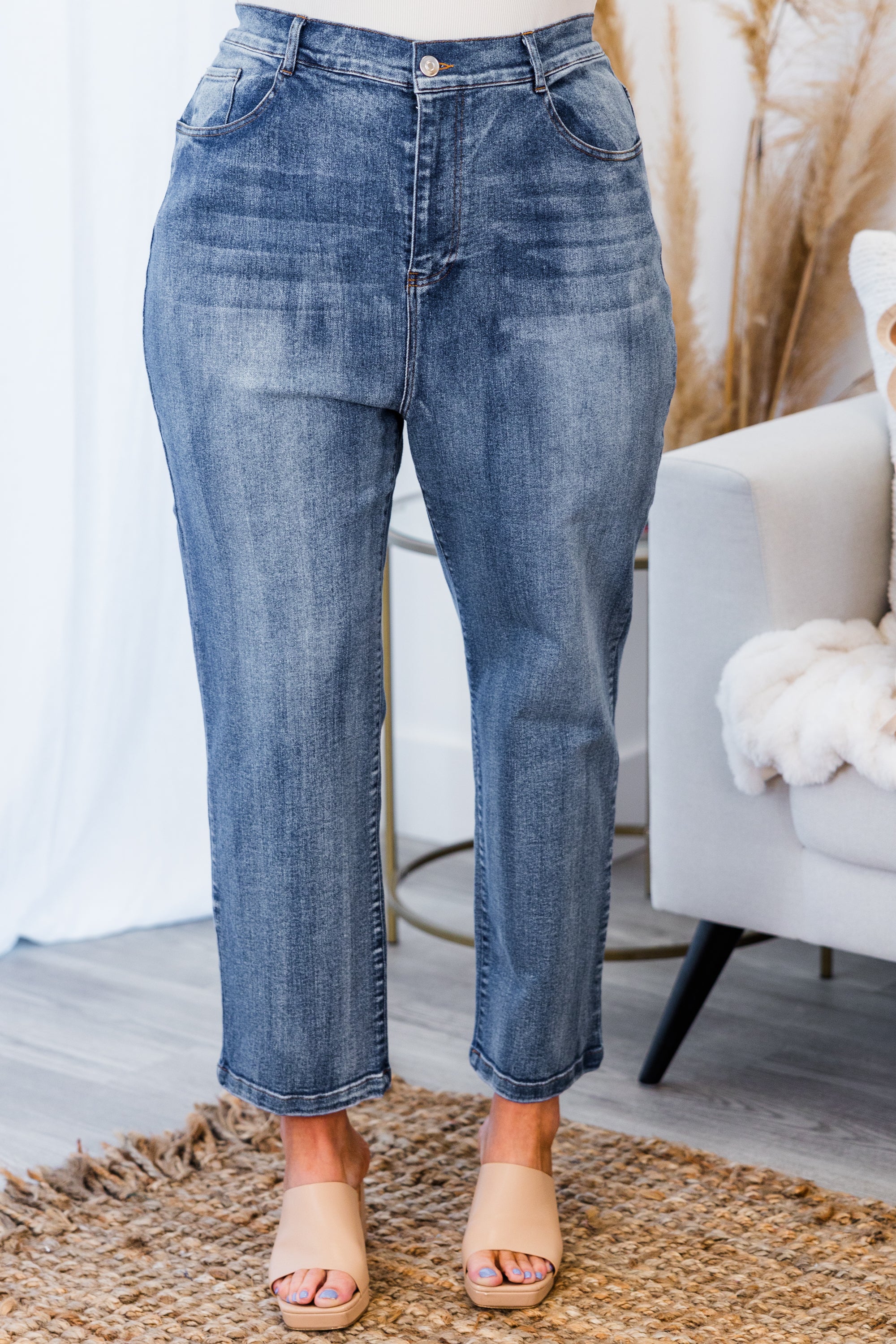 Picture Perfect Day Jeans. Medium Wash