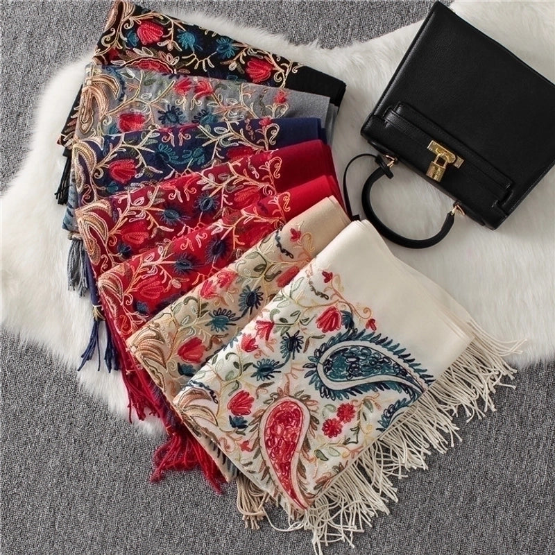 Women's Fashion Flower Imitation Cashmere Embroidery Winter Scarves
